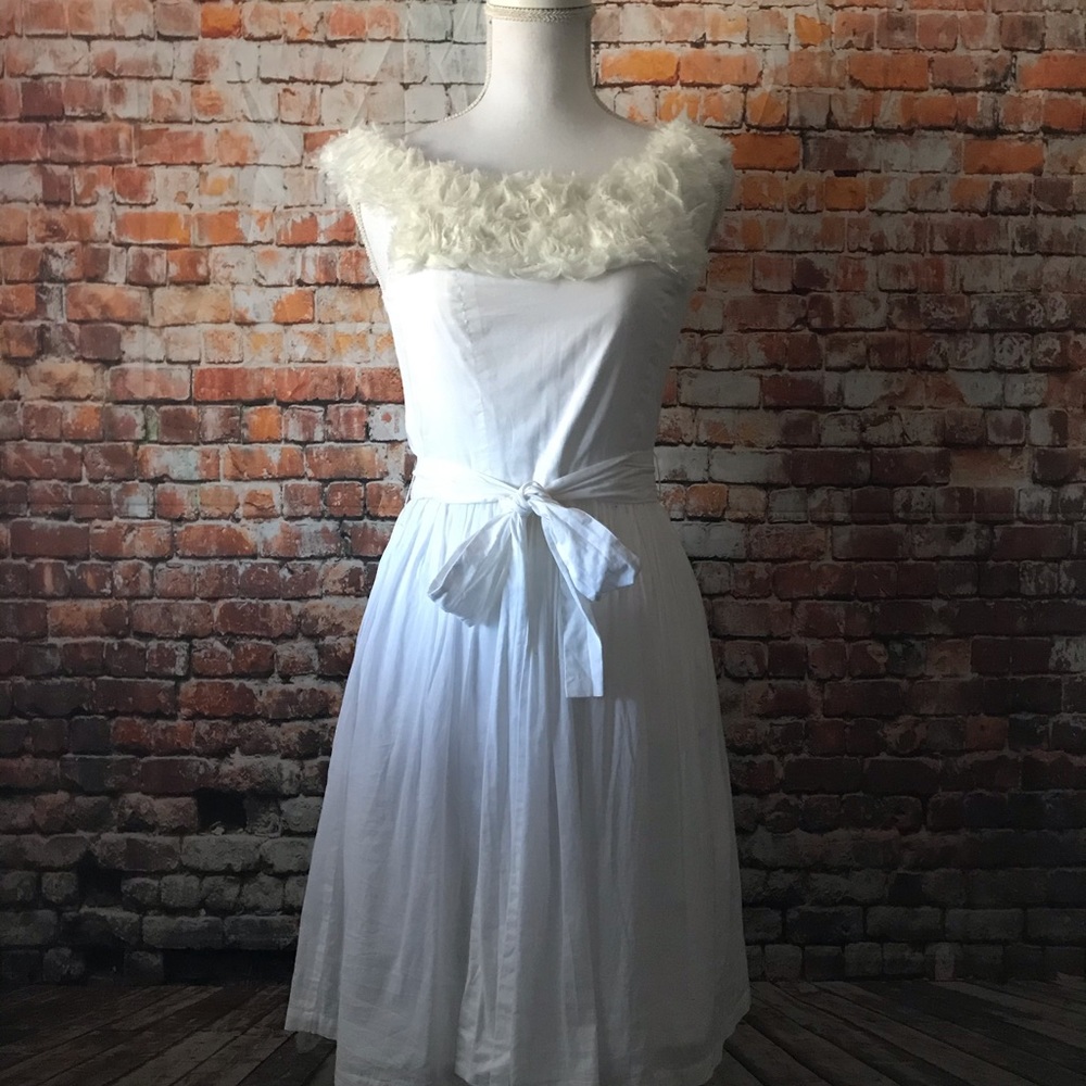 Anthropologie / Burlapp White Sleeveless Dress